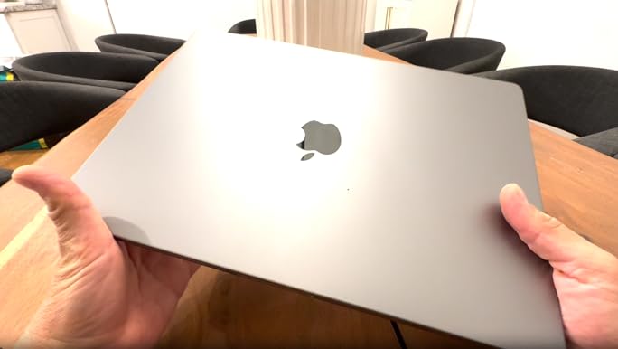 MacBookPro M1Pro 10Core 14インチ US Amazon.com: 2021 Apple MacBook Pro (14-inch, M1 Pro chip